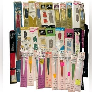 Lot of 31 Vintage  Zippers Various Sizes - Talon, J&P Coats Clarks